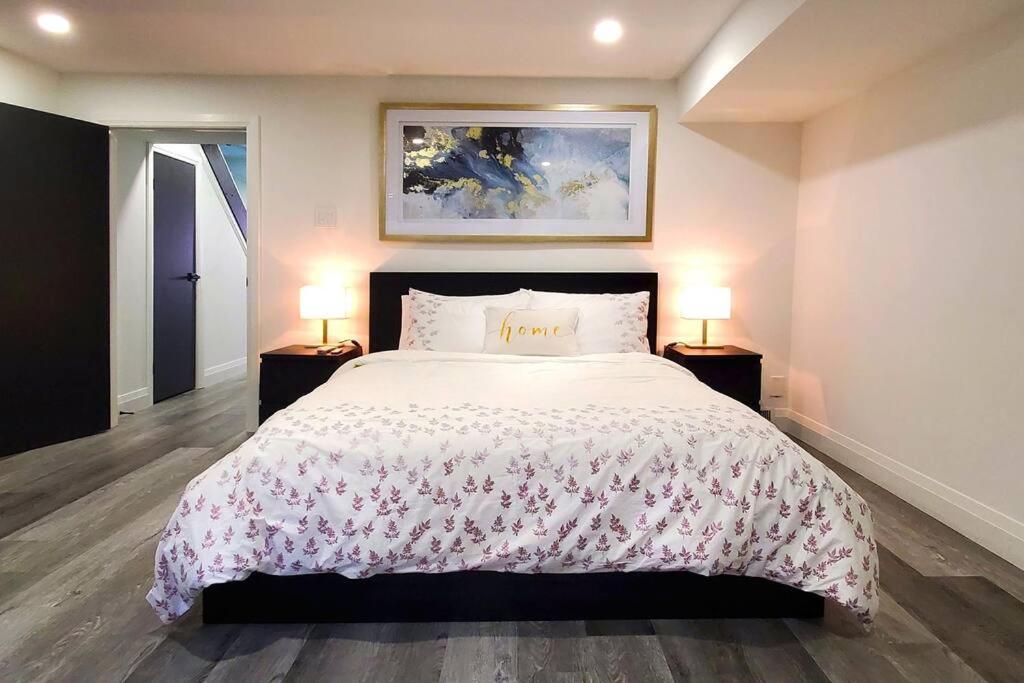 Renovated Guest Suite Near The Lake & High Park In Toronto! Εξωτερικό φωτογραφία