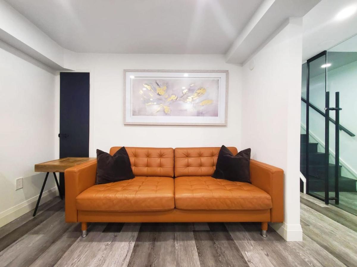 Renovated Guest Suite Near The Lake & High Park In Toronto! Εξωτερικό φωτογραφία